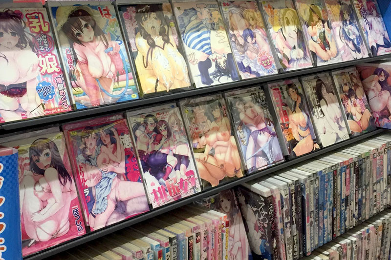 アズアズではエロ漫画や同人誌も充実しています。