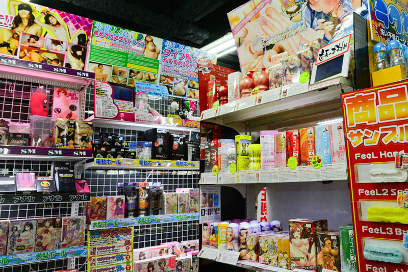 ポイントはグッズ購入でもたまります
