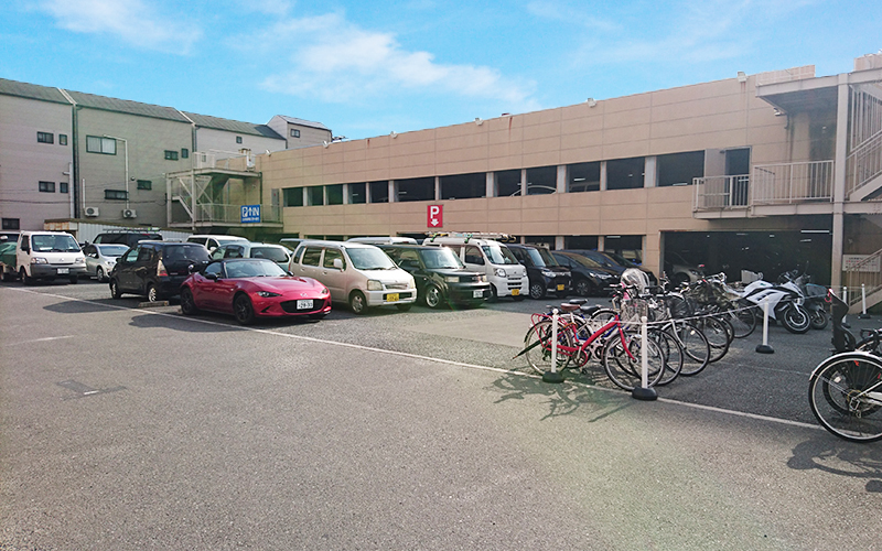 アズアズ瓜破店の駐車場のご案内